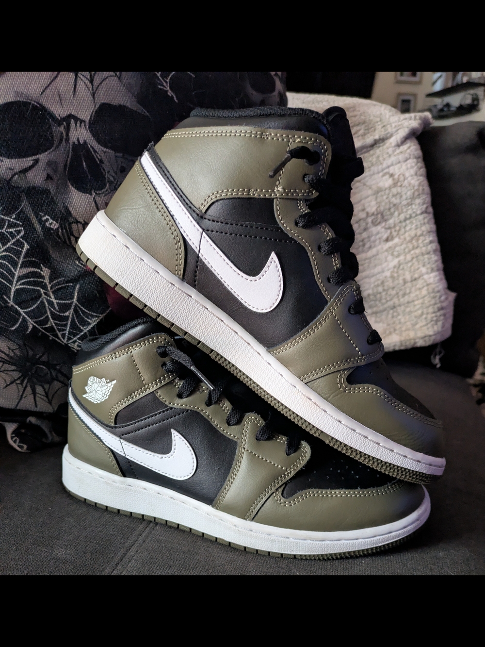 Nike Air Jordan 1 Mid Men’s Shoes - Olive/Black/White